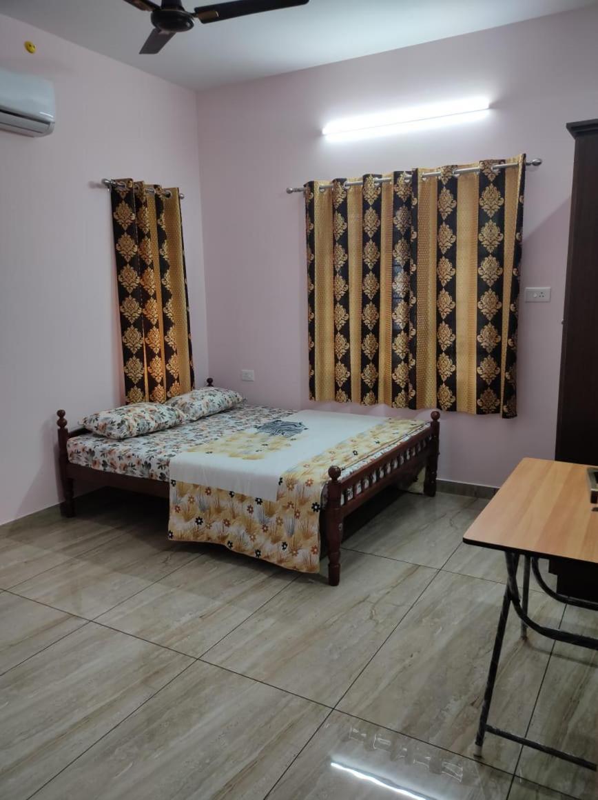 Sree Valsam Inn Bed Breakfast Alappuzha Exteriör bild